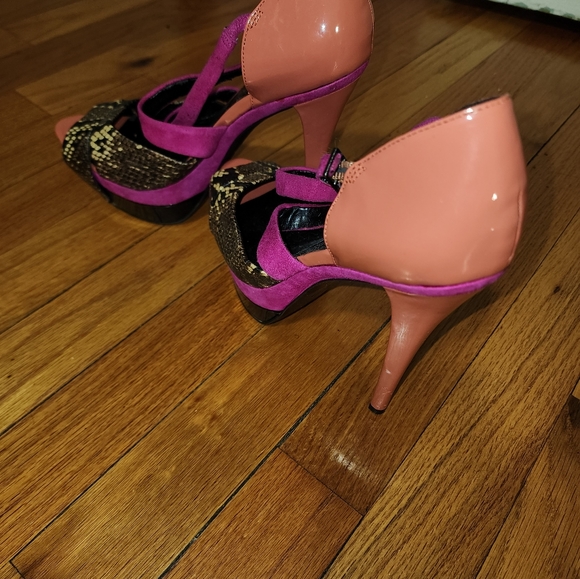 Jessica Simpson - Picture 3 of 3